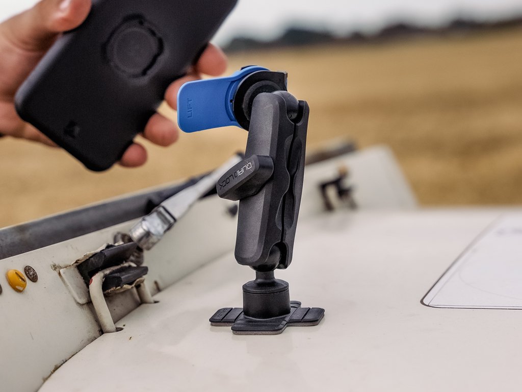 easy to attach smartphone mount