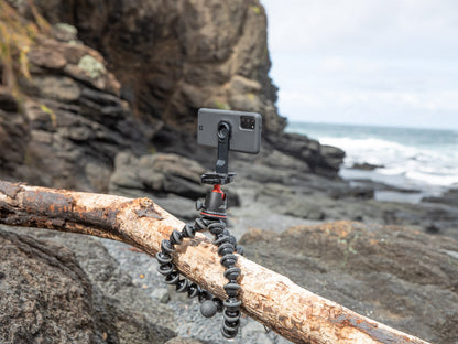 quad lock samsung galaxy s20 on tripod adaptor