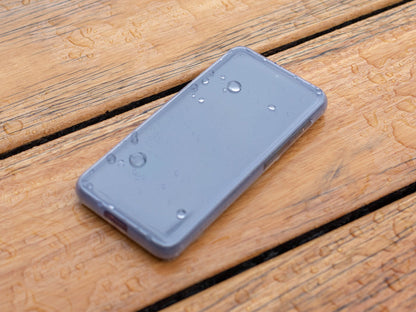 quad lock poncho on samsung galaxy s21