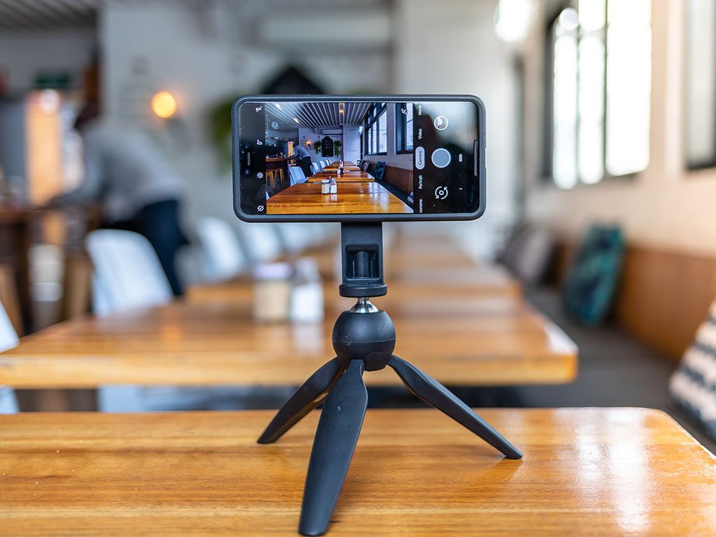Google Pixel Capture Kit on Cafe Table