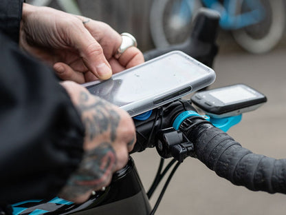 Protect your Pixel 3/3XL from the Elements with the Quad Lock Poncho